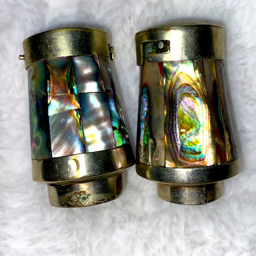 Mexican abalone shell salt and pepper shakers, silver plated salt& pepper shaker